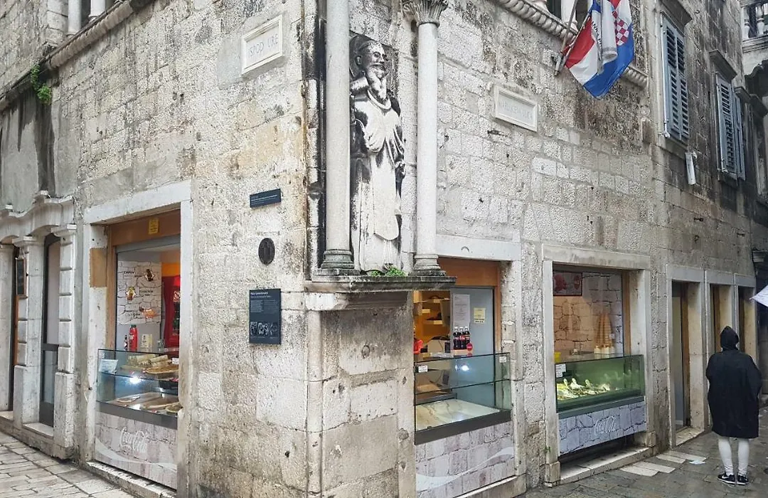 Ciprianis City Center-1