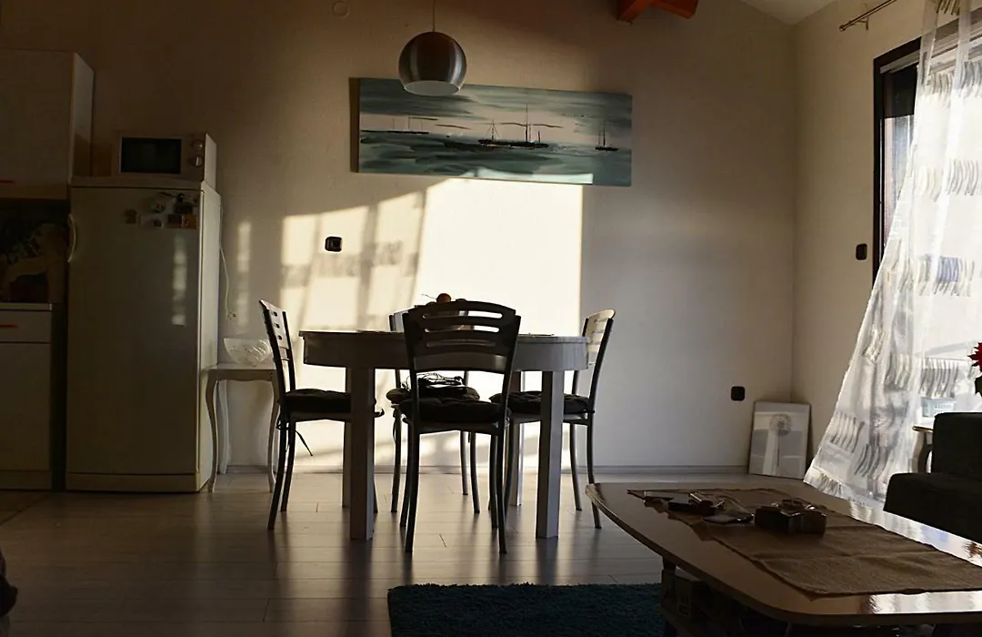 Cosy Sunset Apartment-1