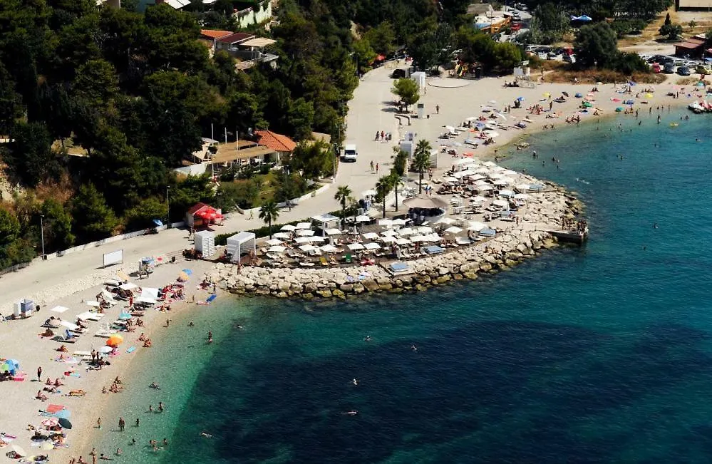Apartment Lucija By The Beach-1