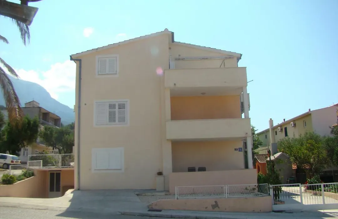 Apartments Ada-1