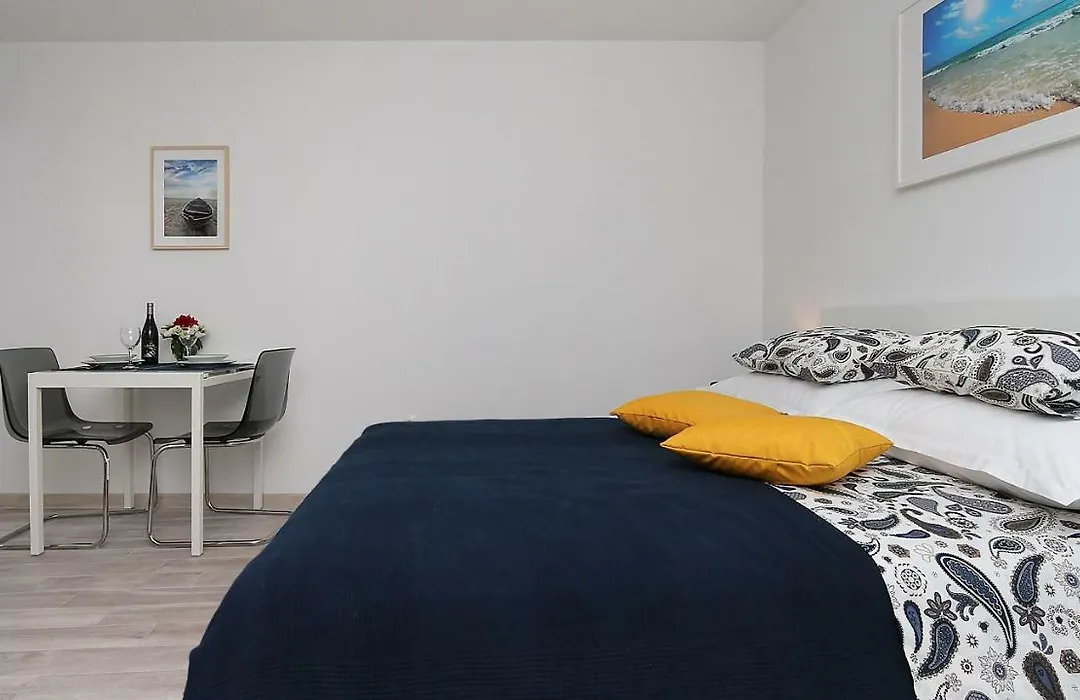Modern Apartments Iva-1
