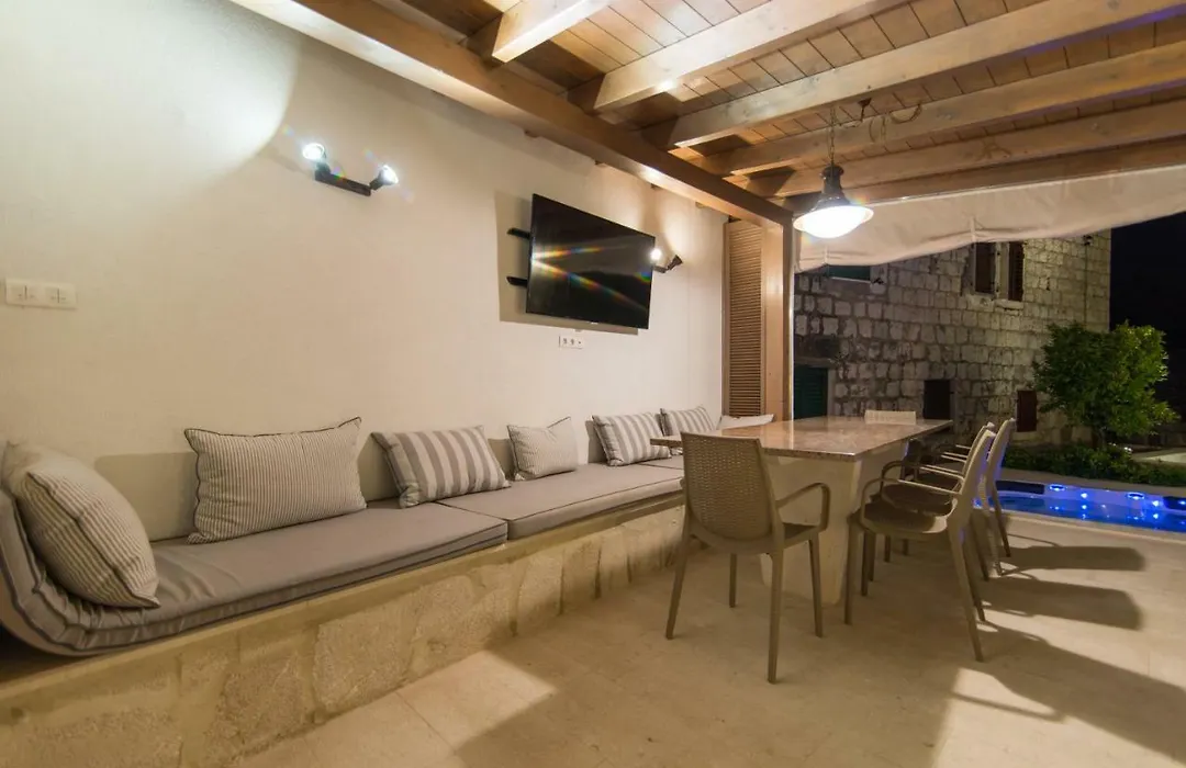 Villa Hurem-1