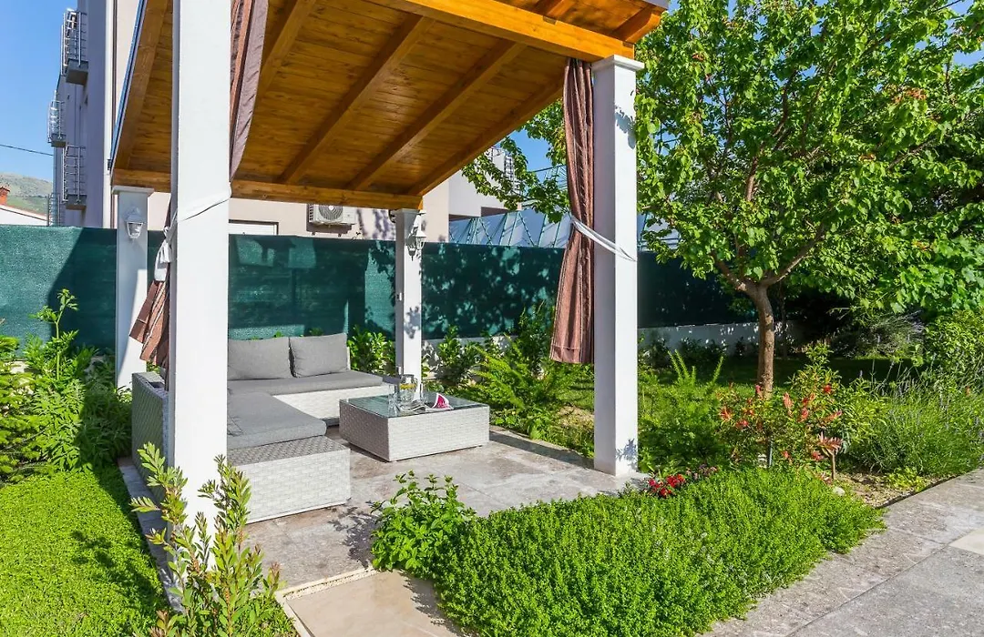 Villa Sweet Home Marija With Heated Pool-1