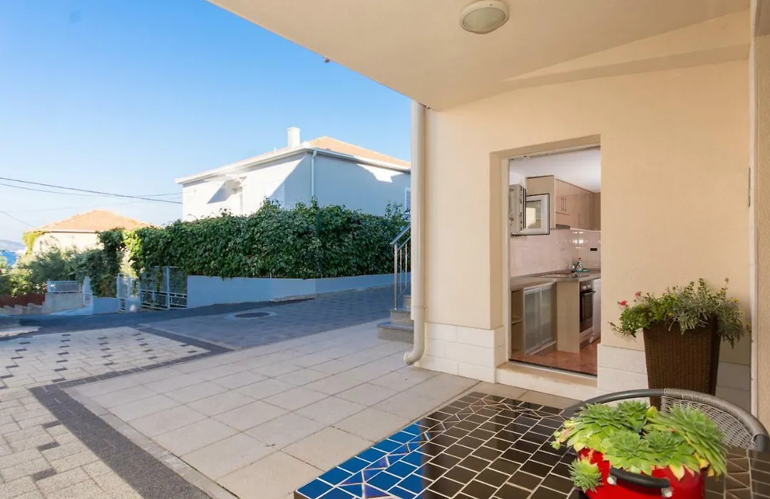Apartments Cavar-1