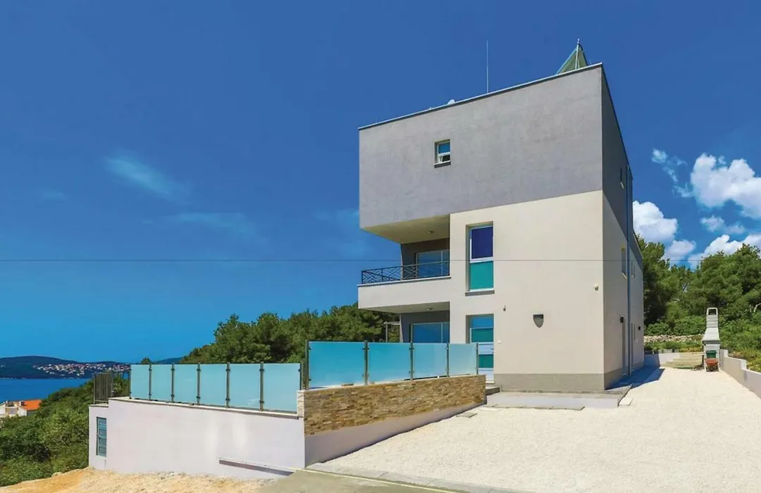 Holiday Home Trogir-Ciovo Villa Goldy-1