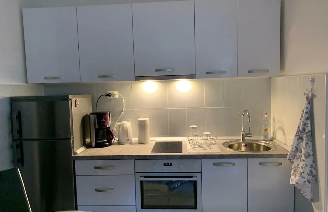 Dena Apartmani-1