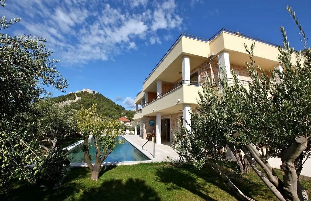 Villa Fora Hvar-1