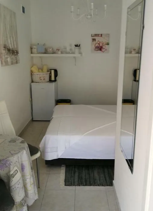 City Center Room Olivia-1