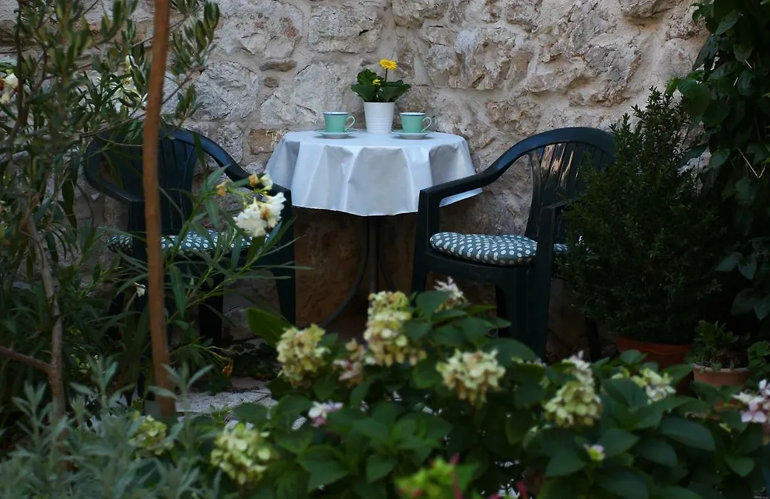 Guest House Kala-1