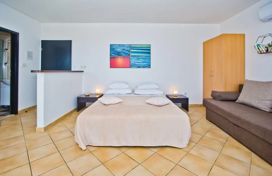 Hvar Apartments 8 Min To The Beach-1