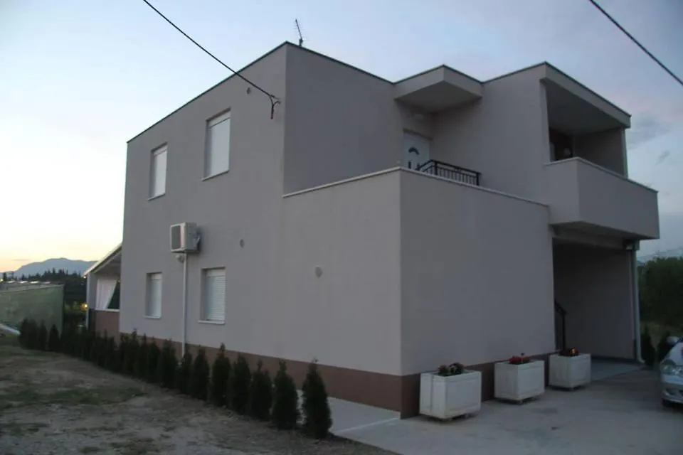Villa Perlla-1