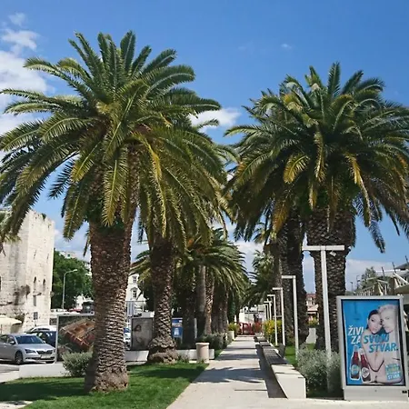 Studio Sfinga In The Heart Of Diocletian'S Palace-3