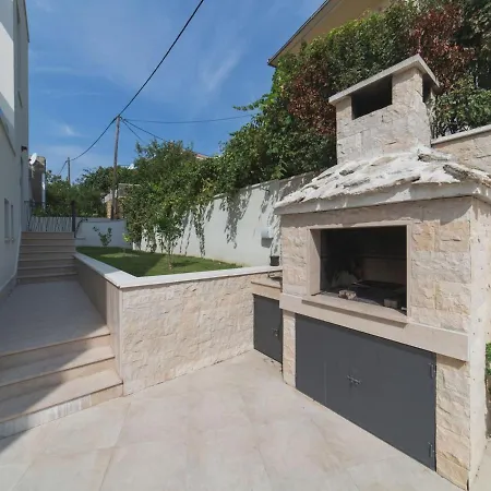 Luxury Villa Trogir 3 With Private Pool, Jacuzzi And Gym By The Beach On Ciovo - Okrug Donji-2