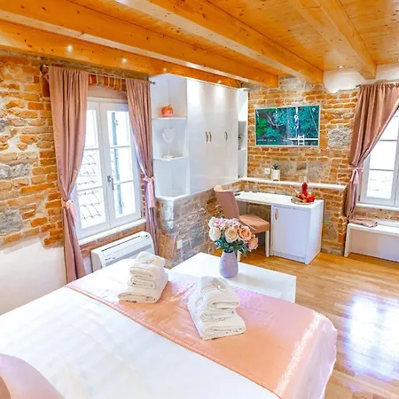New Lux Villa Merissima-3