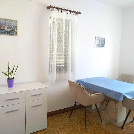 Apartments Vrsalovic-2