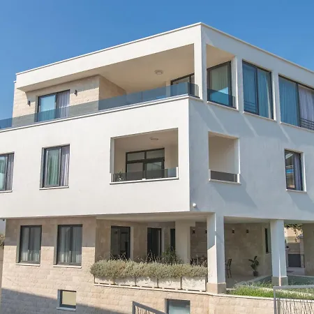 Luxury Villa Trogir 3 With Private Pool, Jacuzzi And Gym By The Beach On Ciovo - Okrug Donji-3