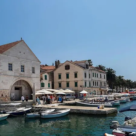 Hvar Old Dalmatian House Junior Suite - Deck 1-2