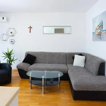 Apartman M&L-2