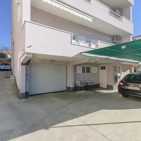 Apartments Meri-2