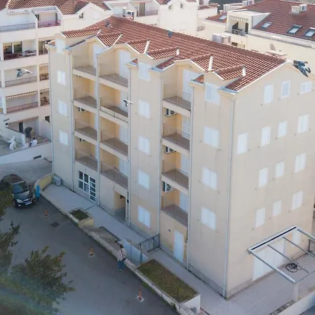 Beach Spot Apartments-2