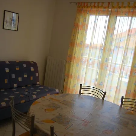 Apartments Marti - Free Parking-2