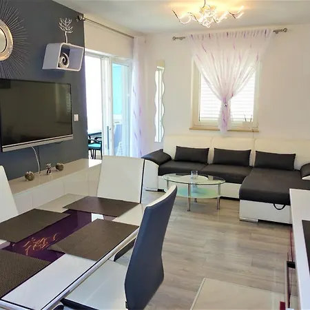 New&modern apartment Karavona Bol-2