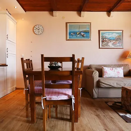 Idyllic Villa Marieta With Private Pool, Unforgettable View And Free Parking-2