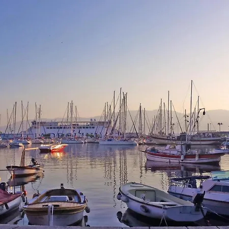 ꕥ Apartments Residence Sunce Supetar, Family Choice - Cozy Base To Stay And Explore Island Brac Free Parking-2
