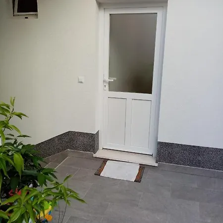 Udobna Soba Za Dvoje-3