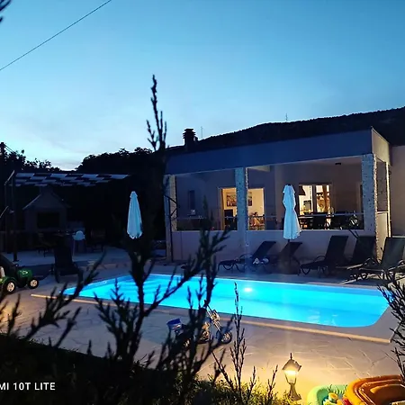 Villa Naklice-3