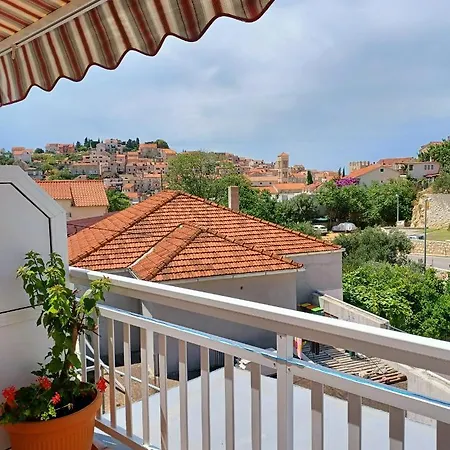 Rooms & Apartments Dolac-3