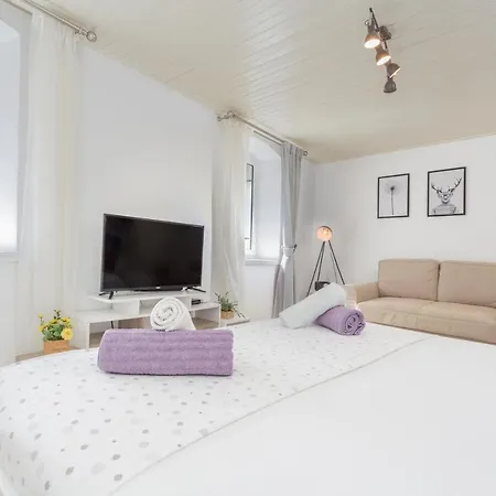 Apartment Petric, Old Town Hvar-2