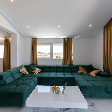 Besker Apartment-2