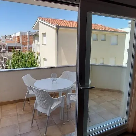 Apartments And Rooms Stipe-2