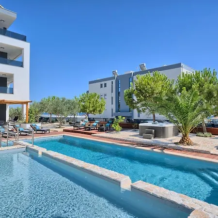 Liberty Living Apartments Znjan Beach-3