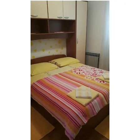 Apartmant Yellow For 2-3