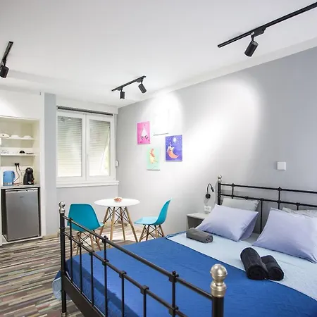 Malena Rooms-2