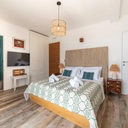 Mamma Mia Luxury Rooms-2
