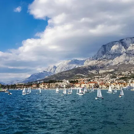 Holiday Apartment Makarska 08-3