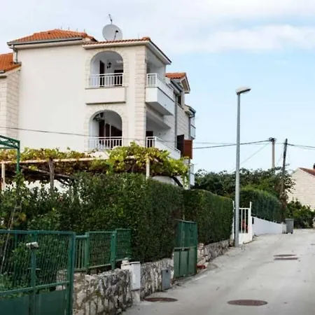 Apartment In Supetar With Sea View, Balcony, Air Conditioning, W-Lan 3553-2-3