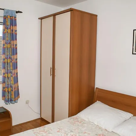 Apartment Frida-2