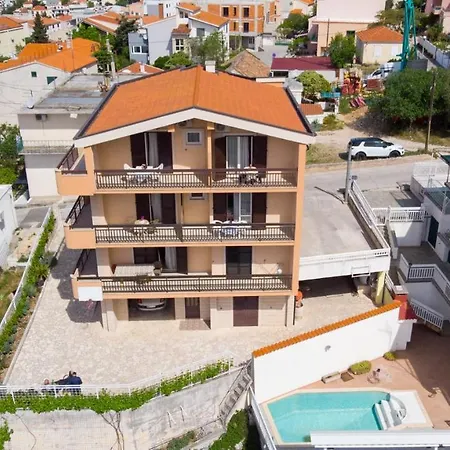 Apartments And Rooms Celija-2