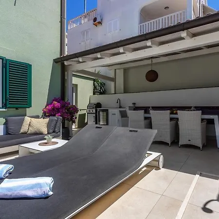 Apartment Amos With Private Pool-3