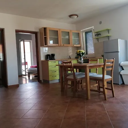 Apartman Ella-2