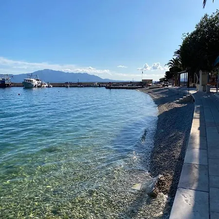 Twin Room Gradac 16006C-3