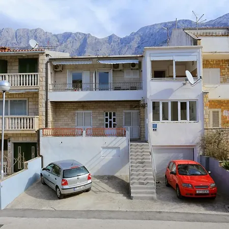 Apartments And Rooms With Parking Space Makarska - 16449-2