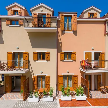 Apartments Vallum-3