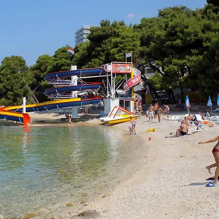 Apartments And Rooms With Parking Space Makarska - 6834-2