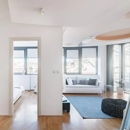 Apartment Infinity-3
