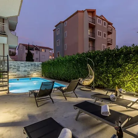 Holiday Apartments Stobrec-3